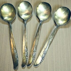 Oneida 1881 Rogers Silverplate Gumbo Soup Spoons, 1957 Lilac Time Set Of 4